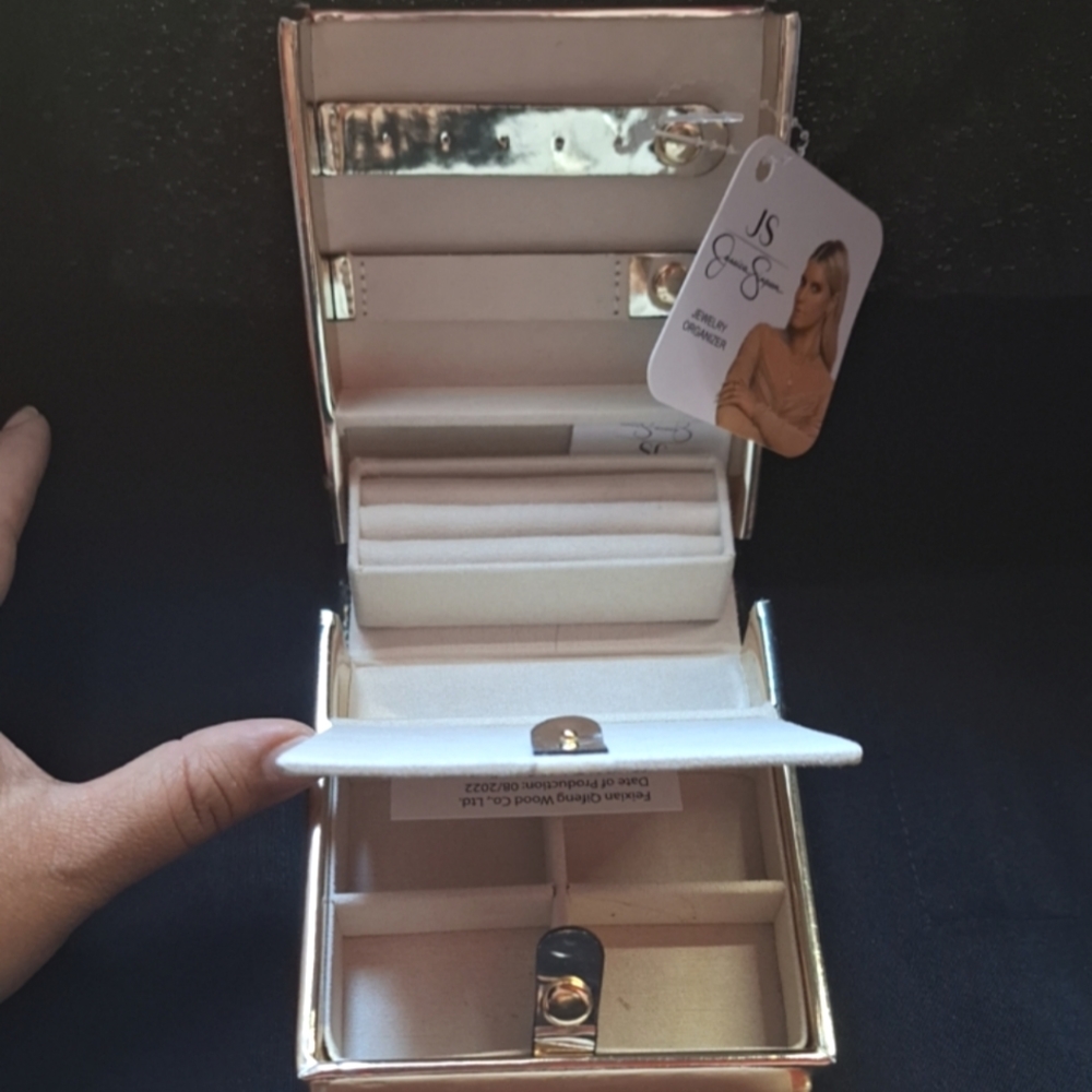 Gold metallic folding jewelry box (New)